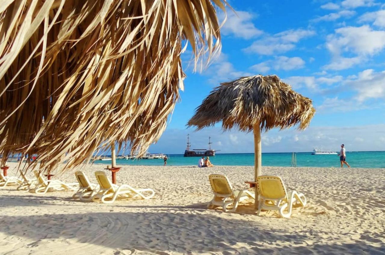 Sol Caribe Suites - Playa Los Corales - Beach Club, Wifi, Swimming Pool Punta Cana Exterior foto